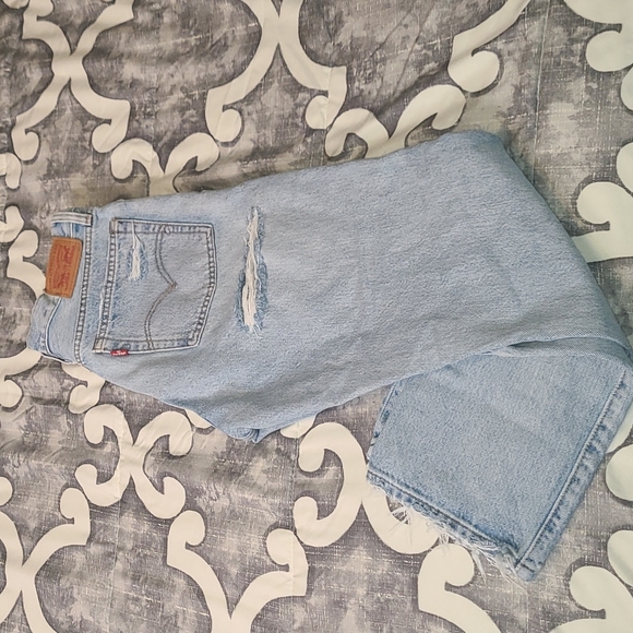 LEVIS Wedgie Straight Distressed Jeans - Picture 5 of 10